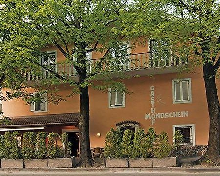 Gasthof Mondschein Hotel Merano Esterno foto