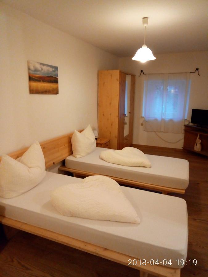Gasthof Mondschein Hotel Merano Esterno foto
